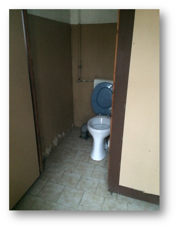 Toilettenanlage vorher